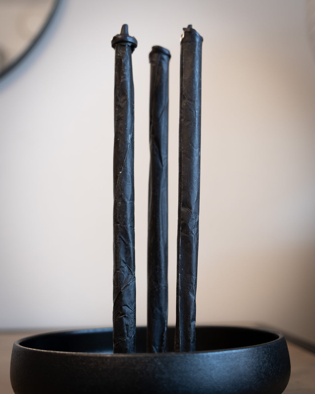 Blut Noir Pour I - Ashen Black ritual candle